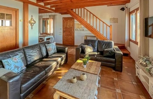 Sant Cebria de Vallalta Villa | House with pool in Sant Cebrià de Vallalta