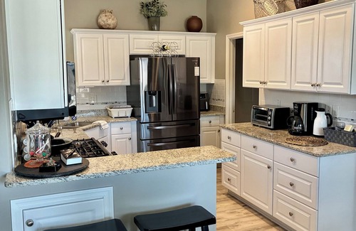 Prescott Valley Units House | HOUSE ESTRELLA - Luxury 3-Bedroom Desert Oasis in Prescott Valley