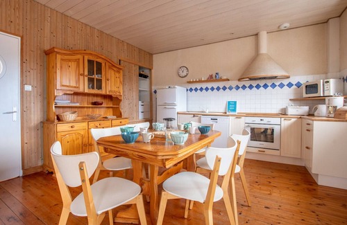 Bretignolles-sur-Mer Ski Chalet | House for 6 - garden and terrace - 300m beach