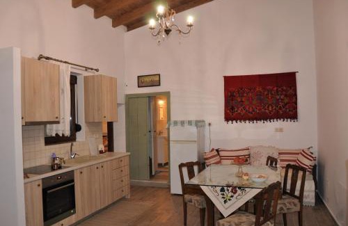 Apostoli House | House For Rent In Apostolous