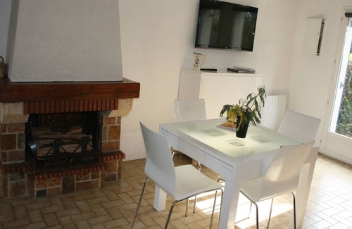 Larmor-Baden House | House