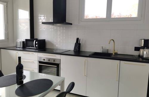 Saint-Martin-de-Seignanx House | House