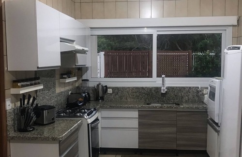 Barra da Lagoa House | House Front Sea 30 m. from the beach, Swimming pool, 4 Air cond. 4 full baths