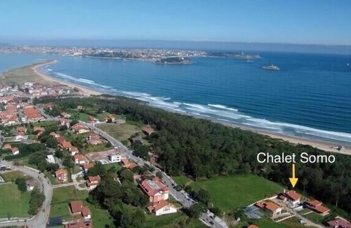 Somo Villa | HOUSE, GARDEN, WIFI NEAR THE BEACH IN SOMO FOR 12 PEOPLE, BODEG