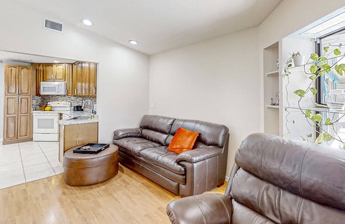 Spring Hill House | House & Hideaway with private pool, lanai, W/D, & dog-friendly