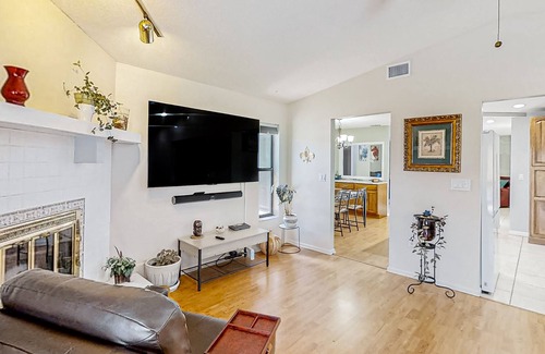 Spring Hill House | House & Hideaway with private pool, lanai, W/D, & dog-friendly