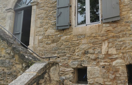 Montvalent House | House in a listed village