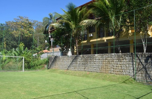 Mangaratiba House | House in cond. with private beach, 4 qtos, pool, barbecue, sauna + court.