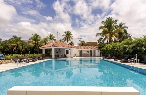 Girardot House | House in El Peñón country condominium