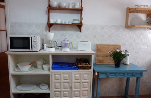 Biniali House | House in Biniali; Village in the Heart of Mallorca. With wiffi and TV/Satellite.