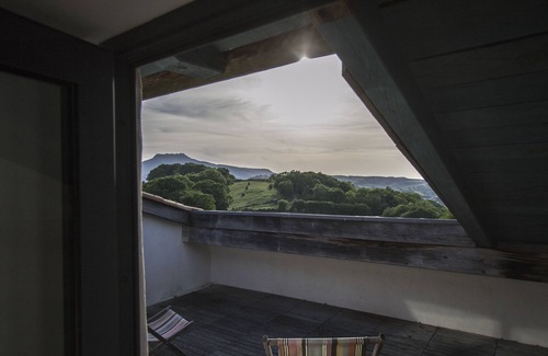 Saint-Pee-sur-Nivelle House | HOUSE IN THE HEART OF NATURE