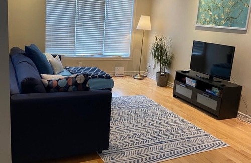 Cartierville House | House in montreal, close to bus stop, metro station, daycares, grocery stores