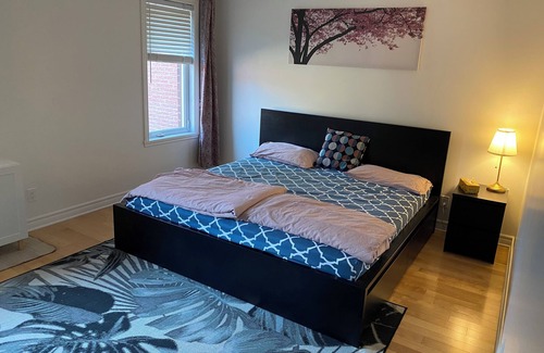 Cartierville House | House in montreal, close to bus stop, metro station, daycares, grocery stores