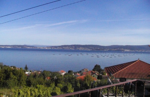 Bueu House | House in Pazo Gallego with sea and garden views