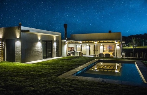 San Vicente House | House in Semiprivate Neighborhood, near Del Mar