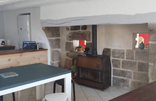 Aix-la-Fayette House | House in the open air, 1000 m'altitude