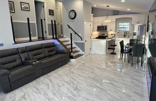 Des Plaines House | House in the Park