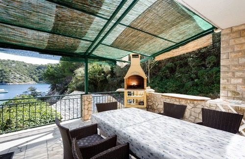 Gornje Selo House | House Ivo (47171-K1) - Stomorska - island Solta
