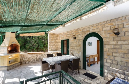 Gornje Selo House | House Ivo (47171-K1) - Stomorska - island Solta