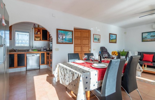 Sant Pere Pescador Ski Chalet | House Les Eiguades - private pool, garden, air conditioning, barbecue, wifi, parking.