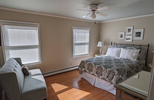 New Milford House | House located near Candlewood Lake
