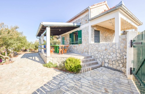 Tkon House | House Majka Marija (14584-K1) - Tkon - island Pasman