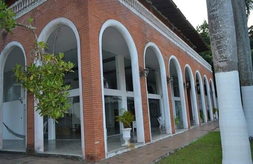 Prainha House | house mansion prainha (martim de sá) 6 dor. pool hall games foot in the sand 20 met