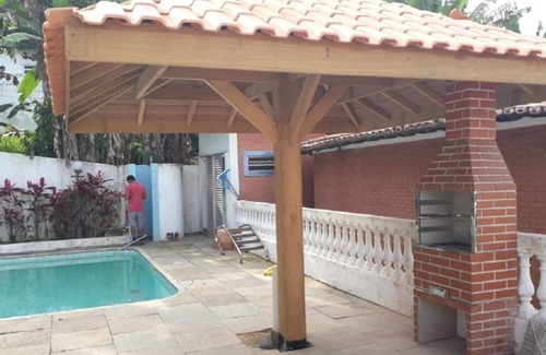 Prainha House | house mansion prainha (martim de sá) 6 dor. pool hall games foot in the sand 20 met