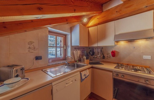 Courmayeur Apartment | House Margot-Vista Magnifica Wifi & Parking Space
