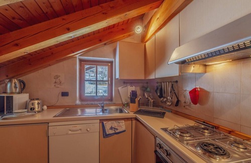 Courmayeur Apartment | House Margot-Vista Magnifica Wifi & Parking Space