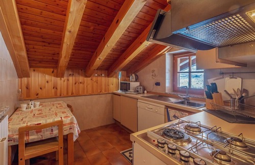 Courmayeur Apartment | House Margot-Vista Magnifica Wifi & Parking Space