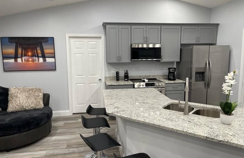Port Malabar House | HOUSE NEAR SPACE COAST.