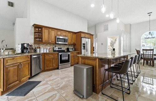 Town 'n' Country House | House of Comfort