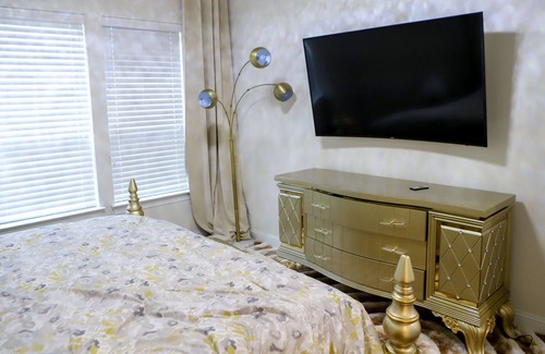 Wylie House | House Of Elegance Minutes from Downtown Dallas