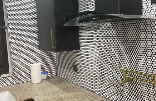 Lome House | HOUSE OF ISAAC: Modern Luxury HomenSleeps: 06 -n Bedrooms: 03 -n Bathrooms: 03