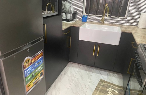 Lome House | HOUSE OF ISAAC: Modern Luxury HomenSleeps: 06 -n Bedrooms: 03 -n Bathrooms: 03