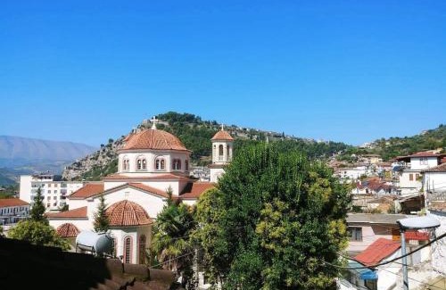 Berat Cabin | House of Linda 93