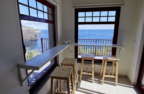Quatro Ribeiras Cottage | House of the Bay of Four - AL 1425