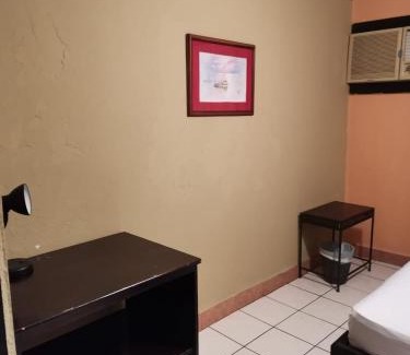 Tarcoles Bed & Breakfast | House of the Macaws