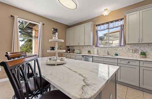 Briargrove House | House of Wizardry- Magical Family 7BR-w/amazing POOL- Near Disney