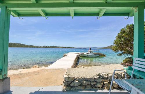 Tkon House | House OLIVA