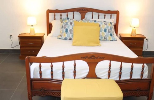 Comoe Apartment | House on 2 hectares of land bordering the Canal 5 minutes from the sea