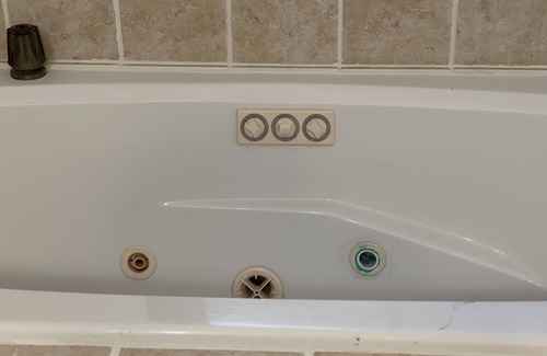 McMinnville House | House on a hill with panoramic views