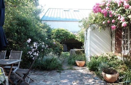 Noirmoutier-en-l'Ile House | House on the port of Noirmoutier en l'ile