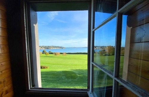 Carantec House | House on the golf course with sea views