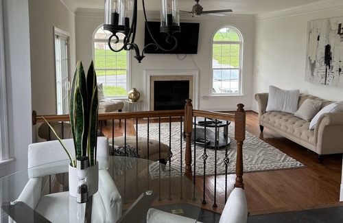 Cardiff House | House on the Hill