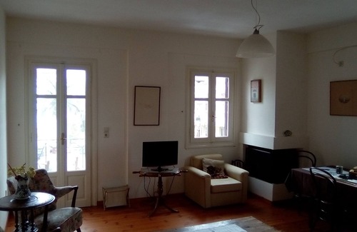 Galaxidi Apartment | House on the Square