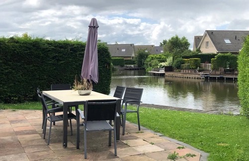 Medemblik House | House on the waterfront and 5min walk from the IJsselmeer