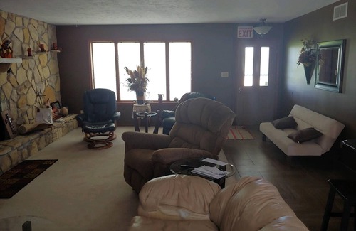 Clay County House | House - Pool Table - Sauna