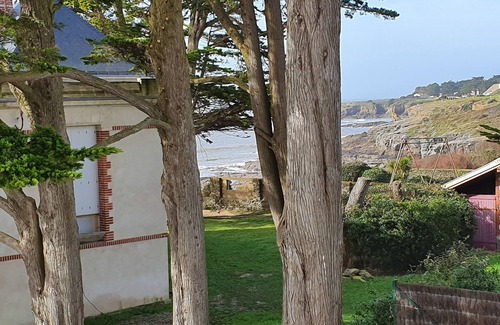 Prefailles House | House Préfailles sleeps 12, Sea view